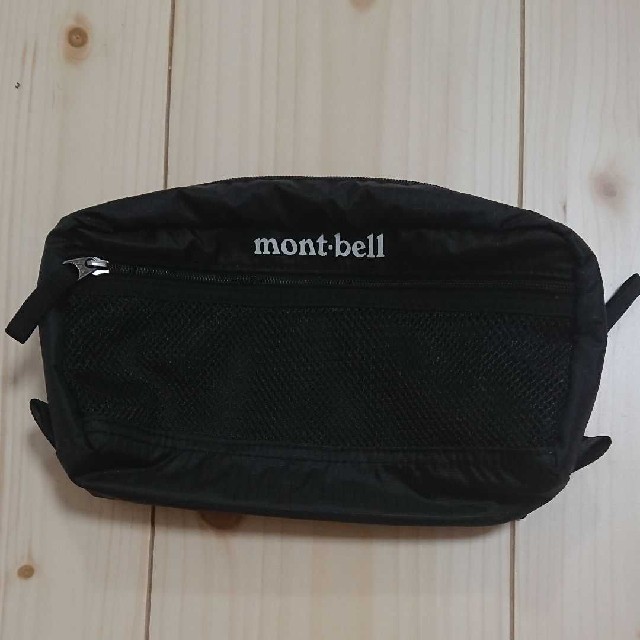 mont bell(モンベル)のmont-bell モンベル アウトドア キャンプ ポーチ ブラック 小物入れ スポーツ/アウトドアのアウトドア(登山用品)の商品写真