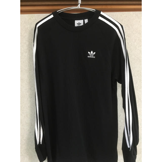 adidas(アディダス)のアディダス　3ライン　ロンTEE 着用2回のみ　黒 メンズのトップス(Tシャツ/カットソー(七分/長袖))の商品写真