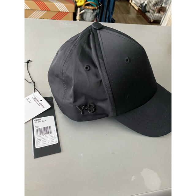 Y-3(ワイスリー)のY3 ワイスリー DAD CAP ヨウジヤマモト 黒 キャップ メンズの帽子(キャップ)の商品写真