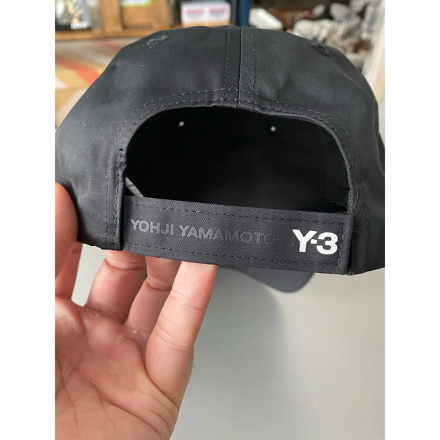 Y-3(ワイスリー)のY3 ワイスリー DAD CAP ヨウジヤマモト 黒 キャップ メンズの帽子(キャップ)の商品写真