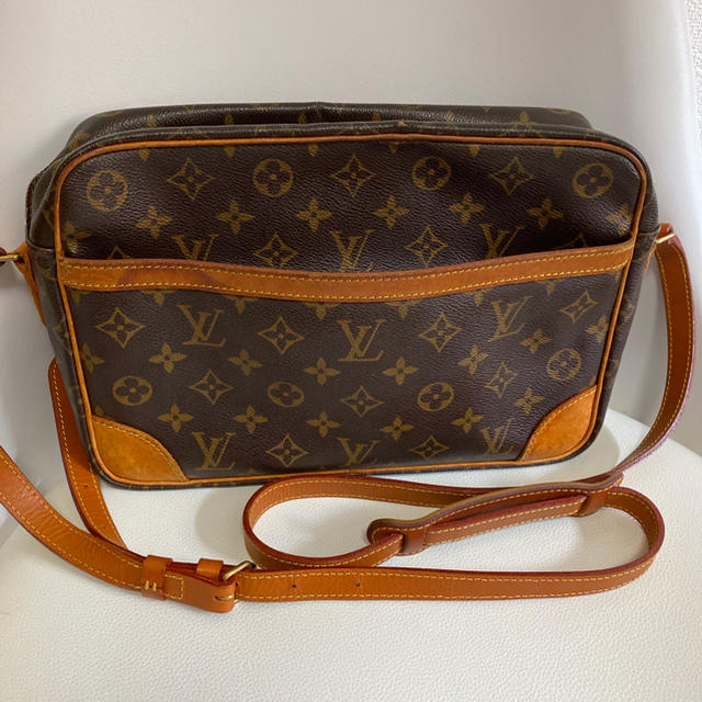 LOUIS VUITTON - 美品鑑定済みルイヴィトン トロカデロ ショルダー