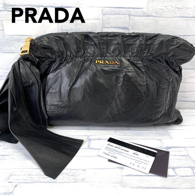 美品　プラダ  PRADA レザー　クラッチバッグ  革　リボン