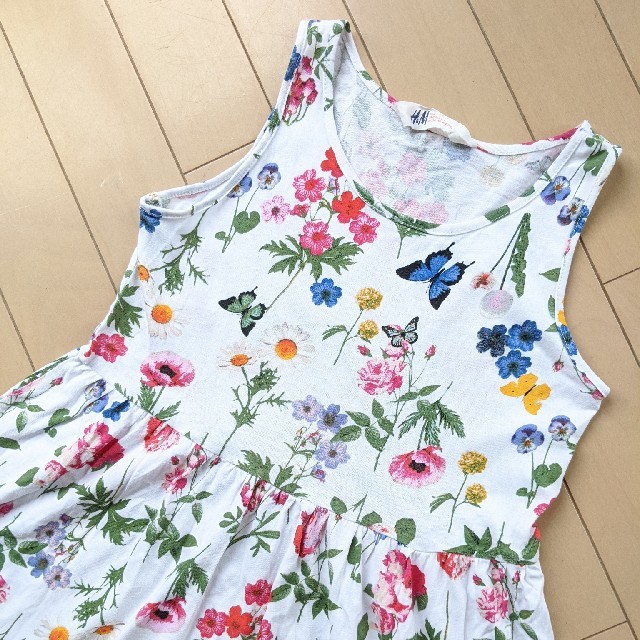 H&H(エイチアンドエイチ)の【SALE】H&M ワンピース　140cm キッズ/ベビー/マタニティのキッズ服女の子用(90cm~)(ワンピース)の商品写真