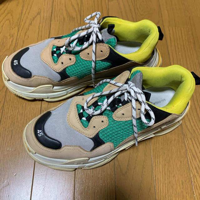 靴/シューズBALENCIAGA triple S 45