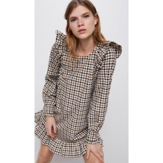 ザラ(ZARA)の新品●ザラ●zara●フリムトリム付きチェック柄ワンピース　ブラウン.s(ミニワンピース)