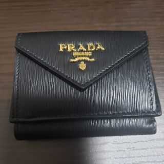 プラダ(PRADA)のPRADA 三つ折財布 ブラック(財布)