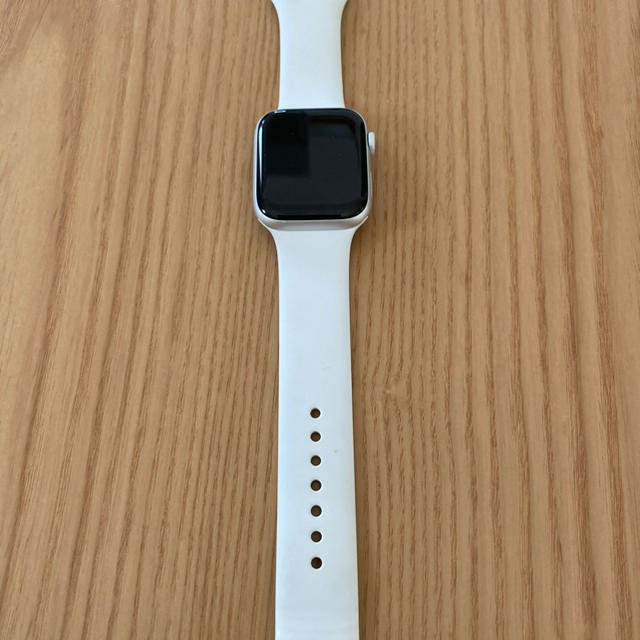 Apple Watch - Apple Watch Series 4 GPSモデル 44mmシルバーの通販 by