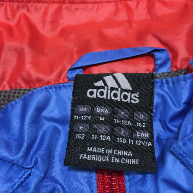 adidas(アディダス)のアディダスジュニアパーカー キッズ/ベビー/マタニティのキッズ服男の子用(90cm~)(ジャケット/上着)の商品写真