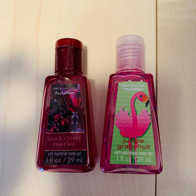 Bath & Body Works(バスアンドボディーワークス)のBatn&BodyWorks ハンドジェル2本 コスメ/美容のコスメ/美容 その他(その他)の商品写真