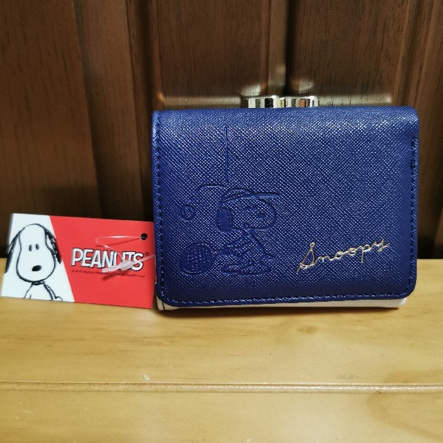 SNOOPY(スヌーピー)の【スヌーピー】3つ折財布 レディースのファッション小物(財布)の商品写真