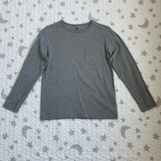 ユニクロ(UNIQLO)のUNIQLO 無地ロングTシャツ　サイズ150(Tシャツ/カットソー)