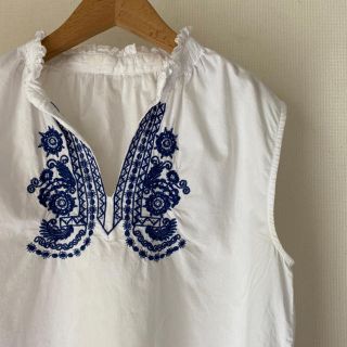 アースミュージックアンドエコロジー(earth music & ecology)のvintage 刺繍ノースリーブブラウス(シャツ/ブラウス(半袖/袖なし))