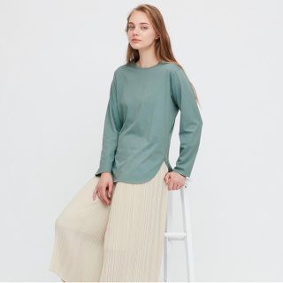 ユニクロ(UNIQLO)のユニクロ　ロングTシャツ　Mサイズ(Tシャツ/カットソー(七分/長袖))