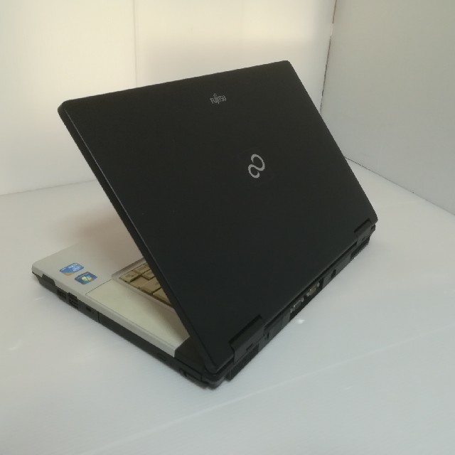 Win10☆LIFEBOOK E780/B☆Blu-Ray&フルHD☆動作品