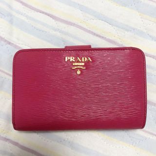 プラダ(PRADA)のプラダ  二つ折り財布(財布)