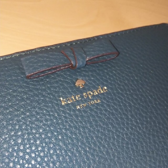 kate spade new york(ケイトスペードニューヨーク)の【ケイトスペード】WLRU5064  レザー コンパクト財布 グリーン sta レディースのファッション小物(財布)の商品写真