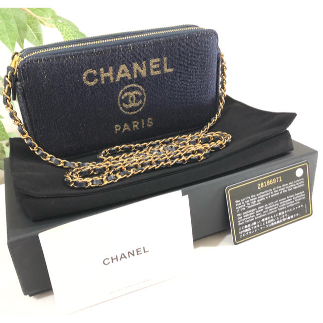 CHANEL(シャネル)のにっこ様専用 新品 未使用 シャネル ドーヴィル クラッチショルダーバッグ  レディースのバッグ(ショルダーバッグ)の商品写真