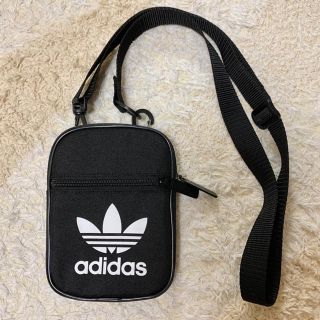 アディダス(adidas)のアディダス　ミニショルダー　サコッシュ(ショルダーバッグ)