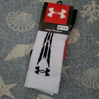 アンダーアーマー(UNDER ARMOUR)のUNDER ARMOUR　バスケ　ソックス《ホワイト》(バスケットボール)