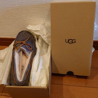 アグ(UGG)の【10月末まで値下げ！】新品、未使用のUGGダコタ　サイズ7(スリッポン/モカシン)