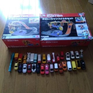 タカラトミー(Takara Tomy)のしゅがシュガーさん専用 ベーシックどうろ & 3WAYジャンプどうろ(電車のおもちゃ/車)