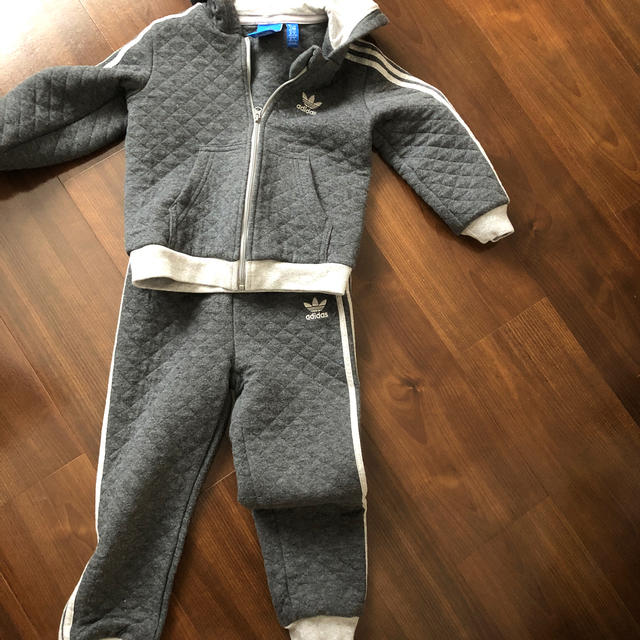 adidas(アディダス)のスエット上下 キッズ/ベビー/マタニティのキッズ服男の子用(90cm~)(パンツ/スパッツ)の商品写真