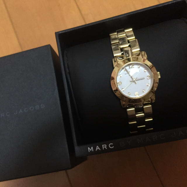 MARC BY MARC JACOBS(マークバイマークジェイコブス)のマーク 時計 レディースのファッション小物(腕時計)の商品写真