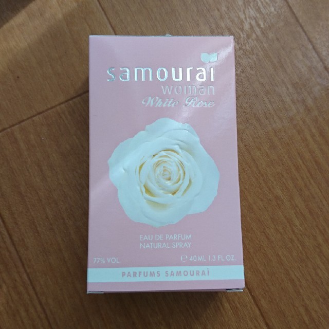 SAMOURAI(サムライ)のサムライウーマン♡ホワイトローズ コスメ/美容の香水(香水(女性用))の商品写真