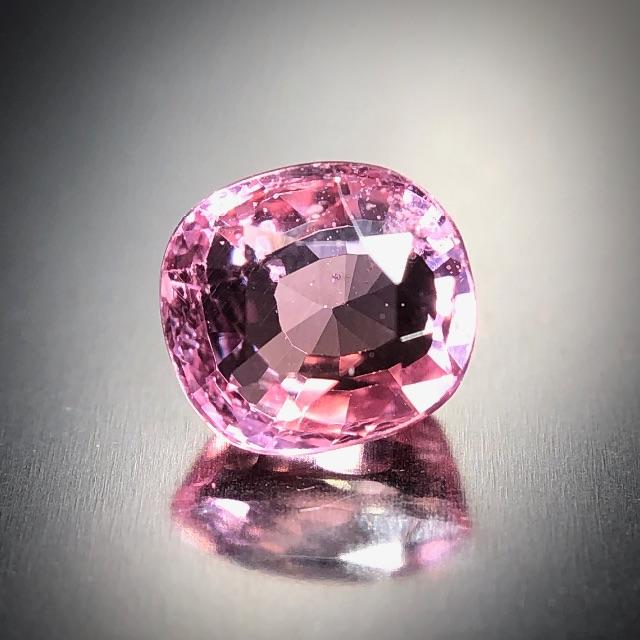 繊細にきらめく”睡蓮色” 0.89ct 天然 パパラチァサファイア レディースのアクセサリー(リング(指輪))の商品写真