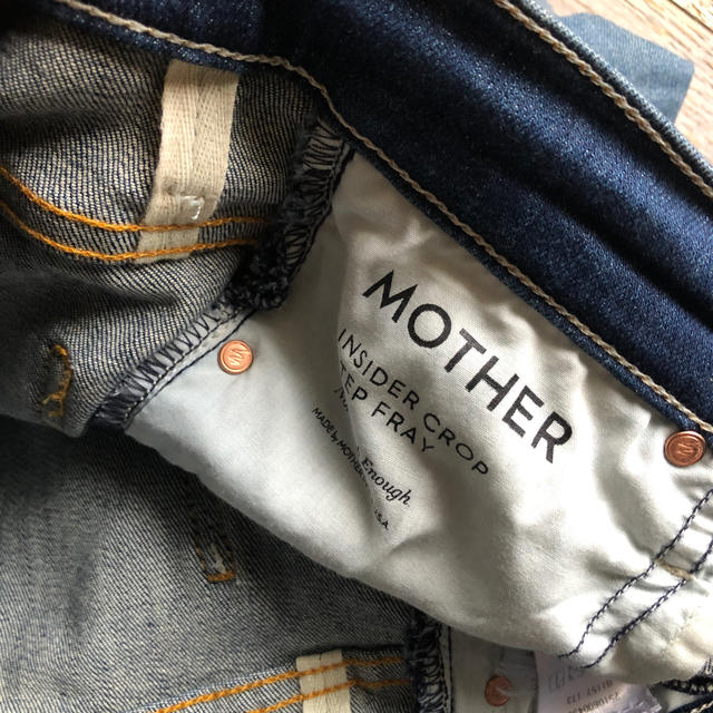 L'Appartement DEUXIEME CLASSE(アパルトモンドゥーズィエムクラス)の MOTHER DENIM Insider Crop デニム アパルトモン パン レディースのパンツ(デニム/ジーンズ)の商品写真