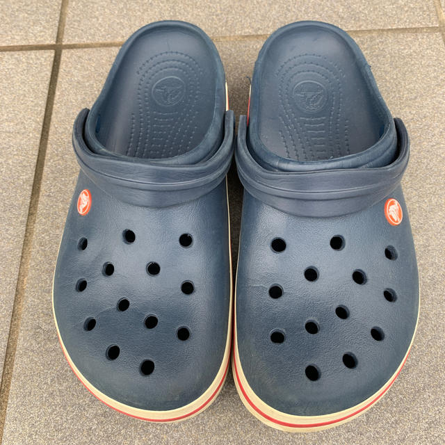 crocs - 【crocs】27cm (※crocsサイズ表参照)の通販 by すぱいく。's shop｜クロックスならラクマ