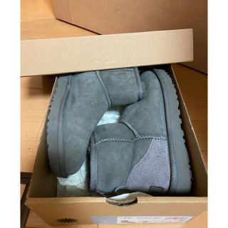 アグ(UGG)のアグ　クラシックミニ　グレー  サイズ5(ブーツ)