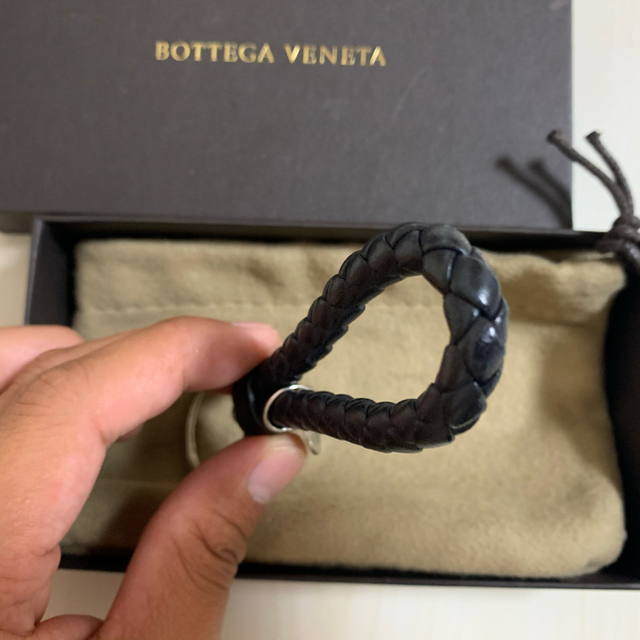 Bottega Veneta(ボッテガヴェネタ)のボッテガヴェネタ BOTTEGA VENETA レザーキーリング  メンズ　 メンズのファッション小物(キーホルダー)の商品写真