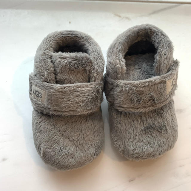 UGG(アグ)のugg ベビーシューズ キッズ/ベビー/マタニティのベビー靴/シューズ(~14cm)(ブーツ)の商品写真