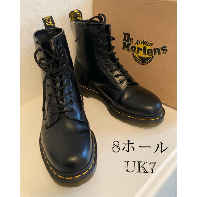 Dr.Martens(ドクターマーチン)の☆ドクターマーチン　8ホール ブーツ　1460 UK7 専用箱あり　送料込 メンズの靴/シューズ(ブーツ)の商品写真