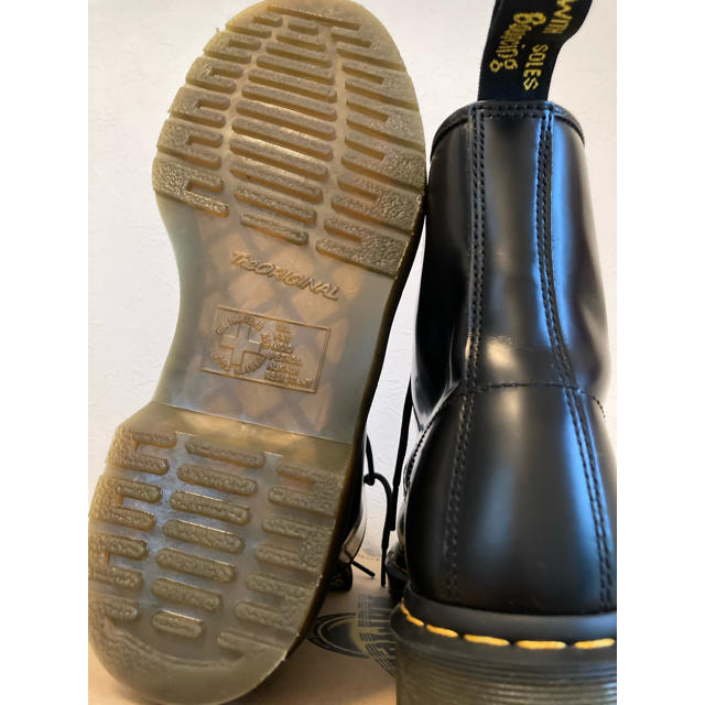 Dr.Martens(ドクターマーチン)の☆ドクターマーチン　8ホール ブーツ　1460 UK7 専用箱あり　送料込 メンズの靴/シューズ(ブーツ)の商品写真