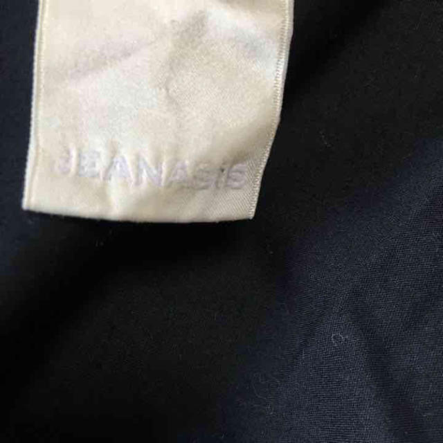 JEANASIS(ジーナシス)の廃盤品♡後ろスリットシャツブラック レディースのトップス(シャツ/ブラウス(半袖/袖なし))の商品写真