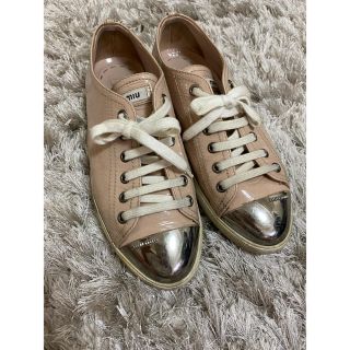 ミュウミュウ(miumiu)のMIUMIU♡スニーカー(スニーカー)