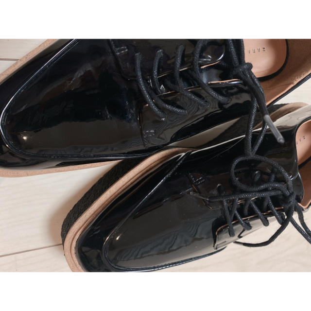 ZARA(ザラ)の完売！zara エナメル　ローファー　ステラマッカートニー風 レディースの靴/シューズ(ローファー/革靴)の商品写真