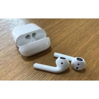 アップル(Apple)のApple AirPods(ヘッドフォン/イヤフォン)