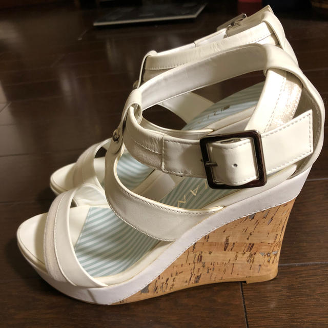 DIANA(ダイアナ)のDIANA サンダル　M レディースの靴/シューズ(サンダル)の商品写真