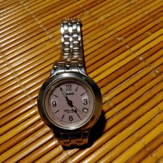 カシオ(CASIO)のカシオ　電波　腕時計(腕時計)
