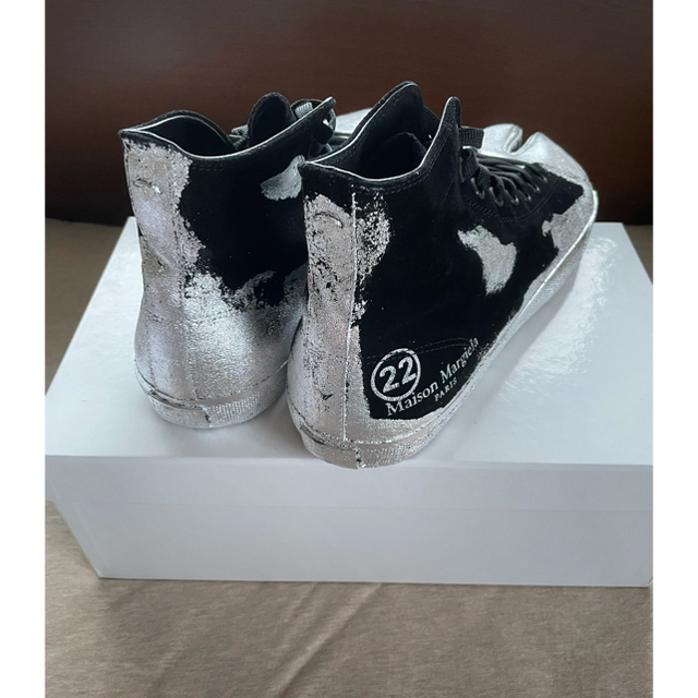 Maison Martin Margiela(マルタンマルジェラ)の黒43新品 メゾン マルジェラ メンズ 足袋 ハイカット スニーカー タビ メンズの靴/シューズ(ブーツ)の商品写真