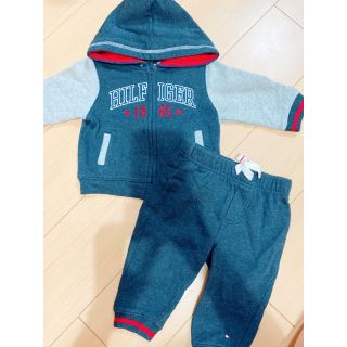 トミーヒルフィガー(TOMMY HILFIGER)のTOMMY HILFIGER ベビー セットアップ 3-6m(トレーナー)