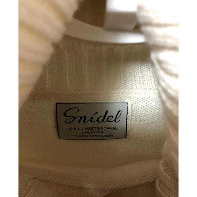 SNIDEL(スナイデル)の新品未使用 Snidel スナイデル タートルネックセーター レディースのトップス(ニット/セーター)の商品写真