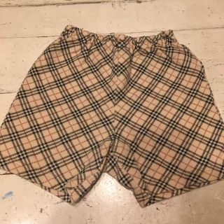 バーバリー(BURBERRY)のBURBERRY ♡ カットパンツ(パンツ)