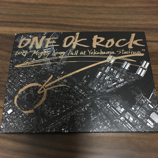 ONE OK ROCK(ワンオクロック)のONE　OK　ROCK　2014“Mighty　Long　Fall　at　Yok エンタメ/ホビーのDVD/ブルーレイ(ミュージック)の商品写真