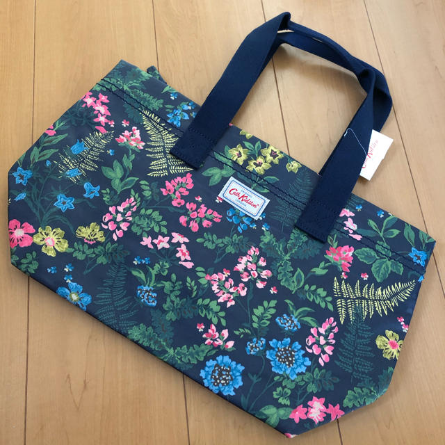 Cath Kidston(キャスキッドソン)の新品　キャスキッドソン　トート レディースのバッグ(トートバッグ)の商品写真