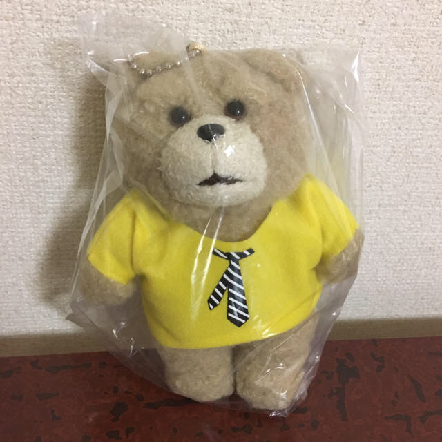 テッド Ted ぬいぐるみ マスコット カラフル Tシャツ キーチェーン くまの通販 By ｅ S Shop ラクマ