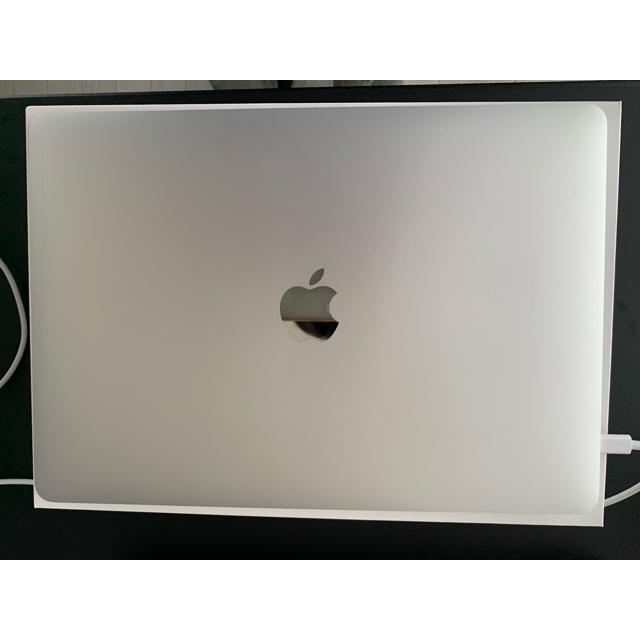 Macbook Air 2019 Retina シルバー JISキーボード